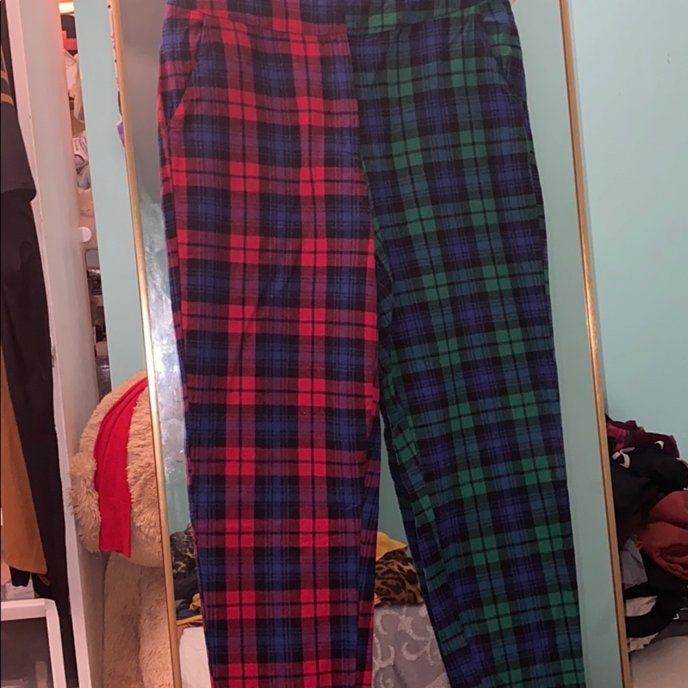 Two side green and red pant